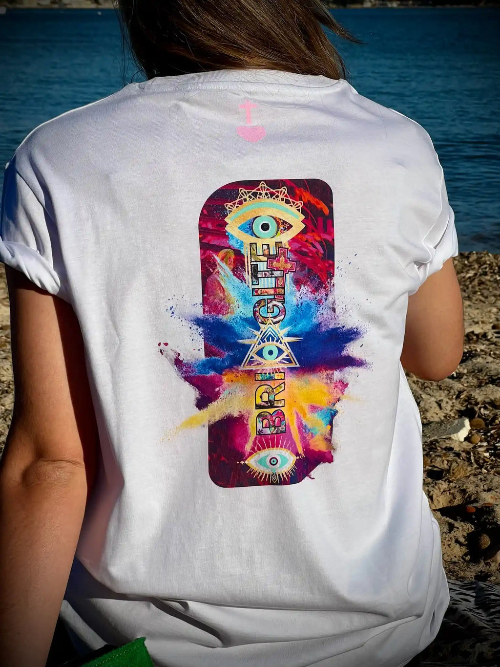Détail imprimé artistique t-shirt Œil de la Renaissance – bohème gypset