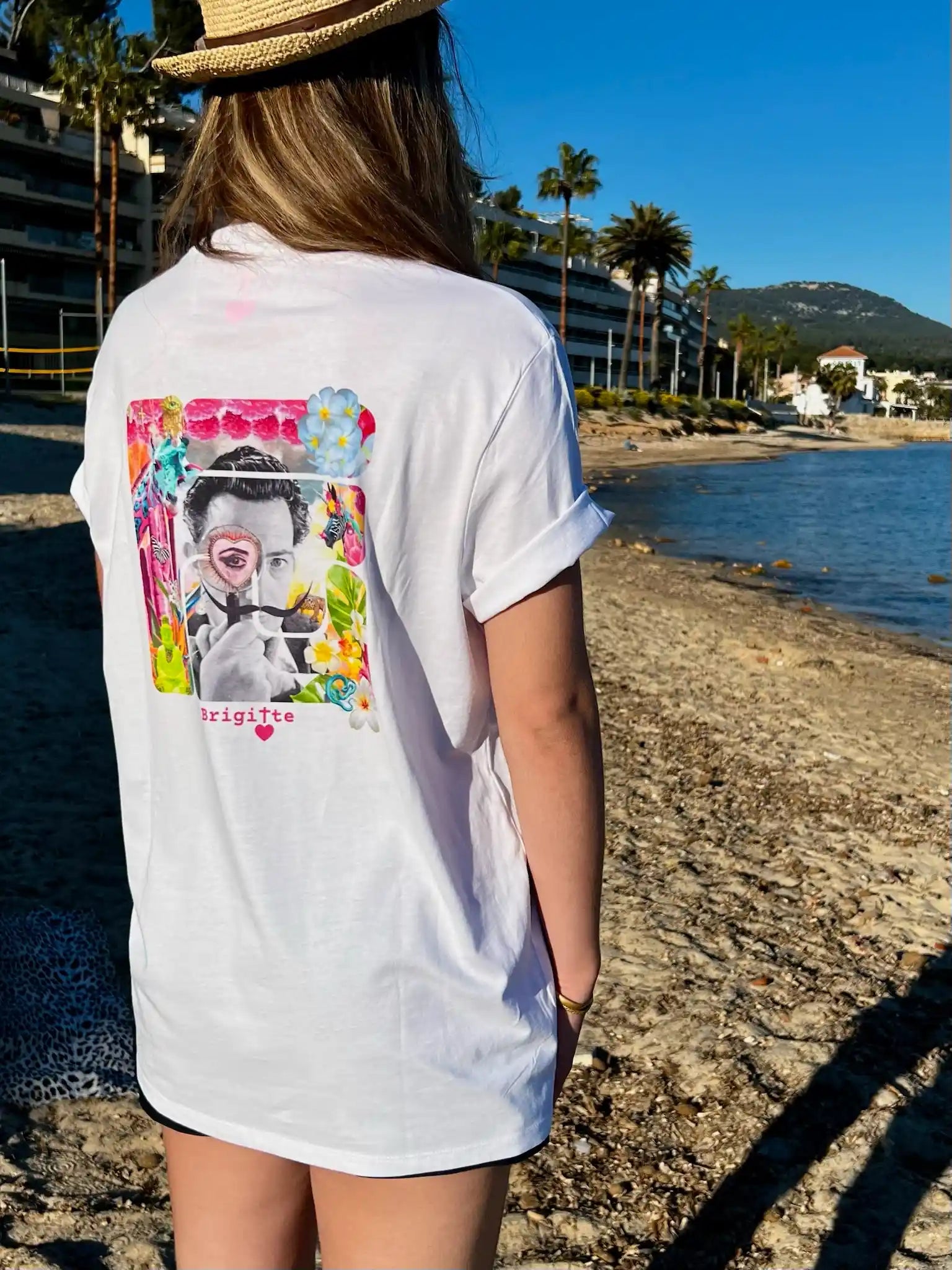 Détail imprimé artistique t-shirt Salvador – design bohème chic unisexe
